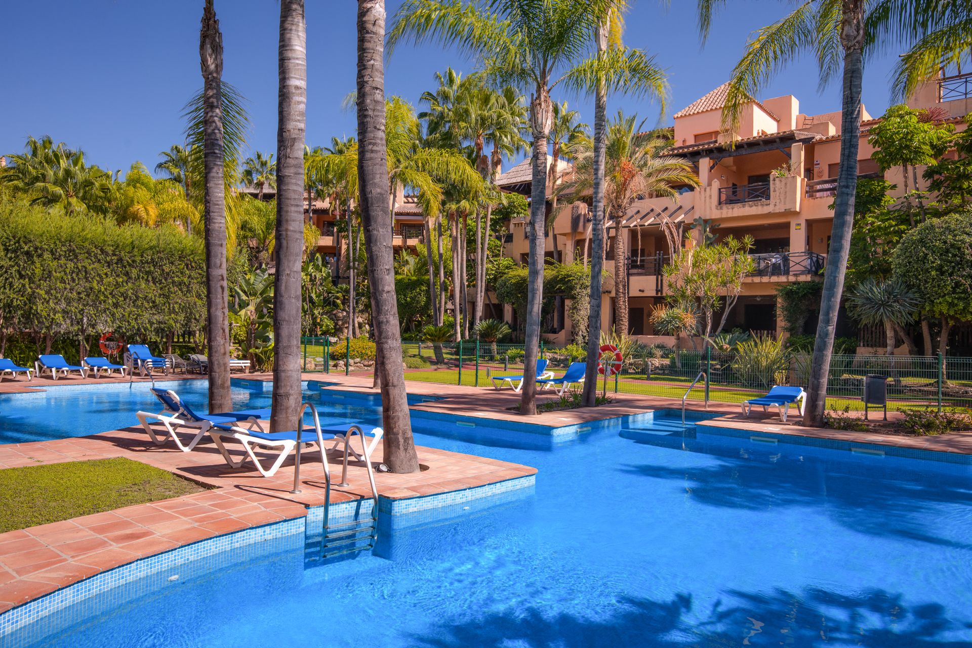 Nueva Atalaya, Estepona