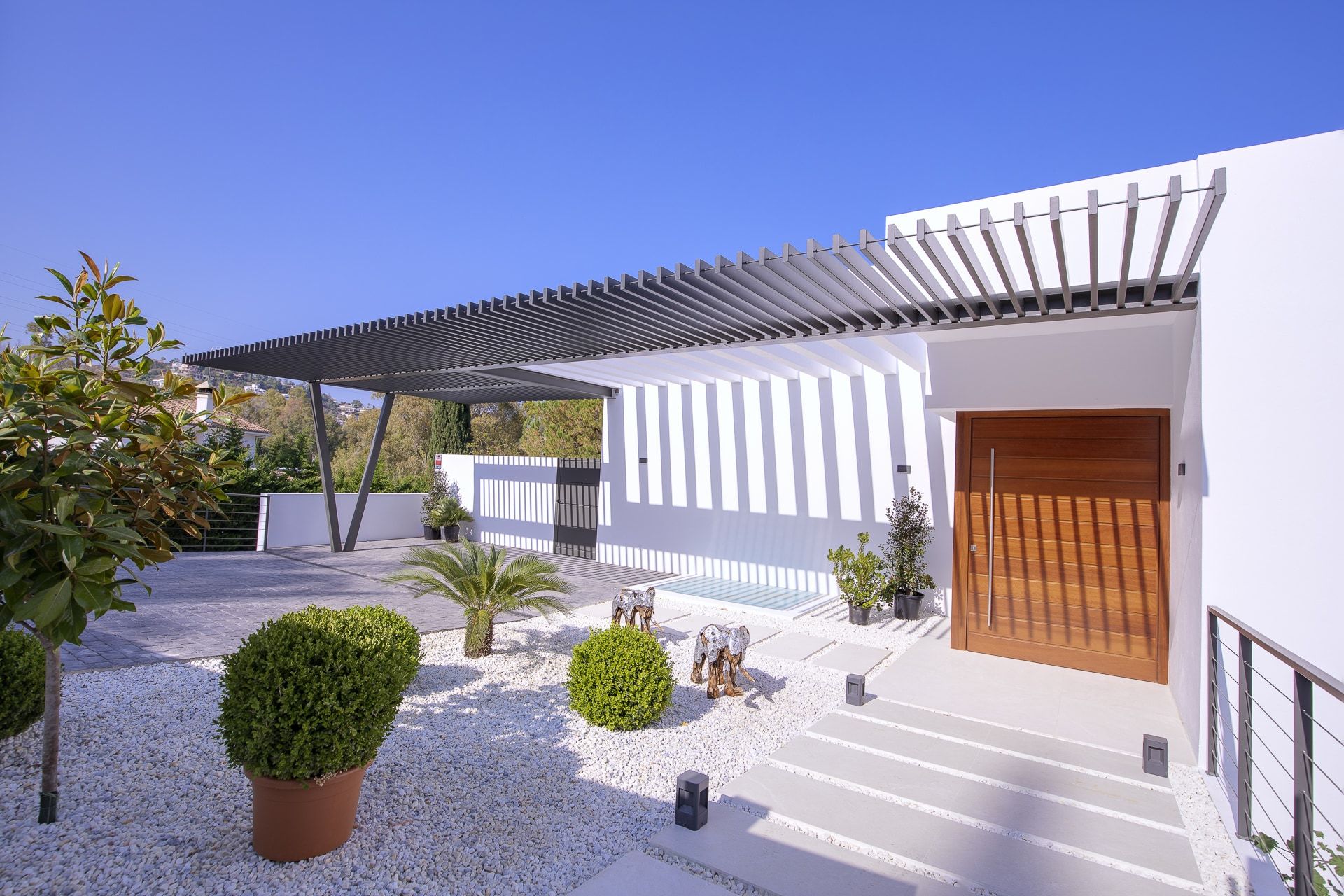 Villa on the Camino del Higueral
