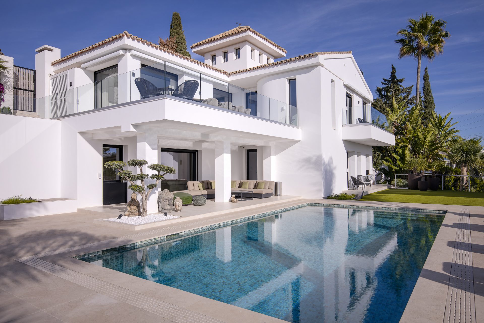 Villa in El Rosario, East Marbella